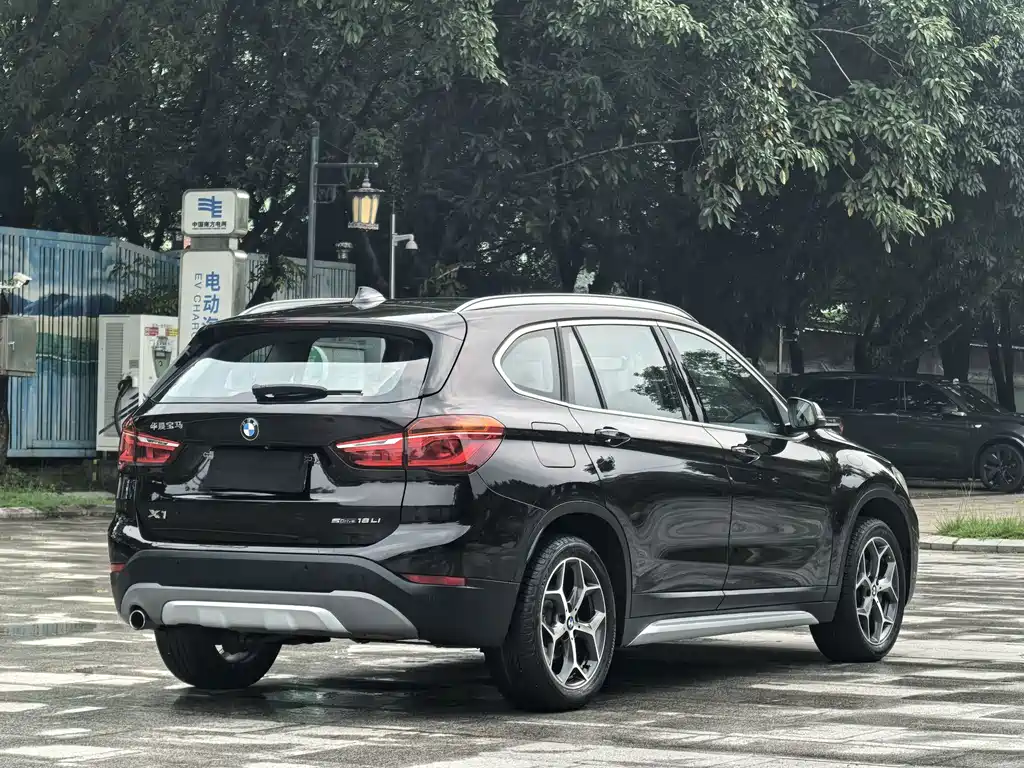BMW X1 — фото 4