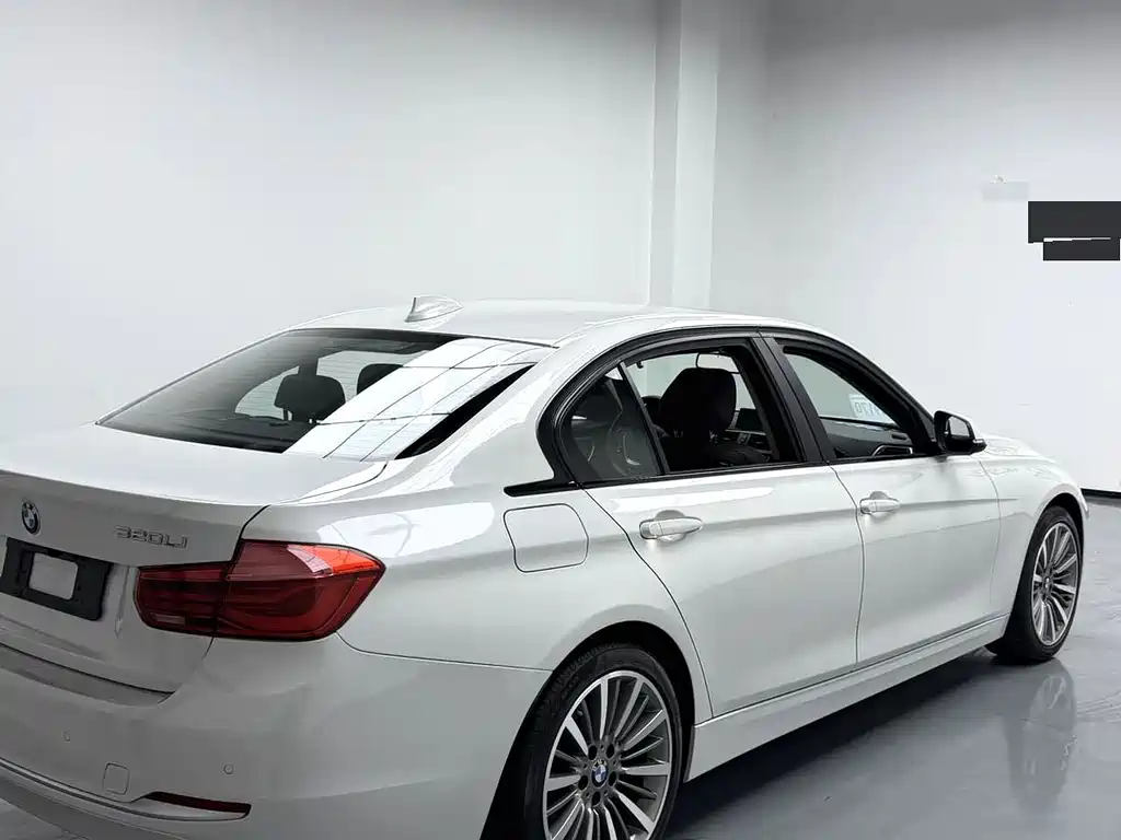 BMW 3 Series — фото 9