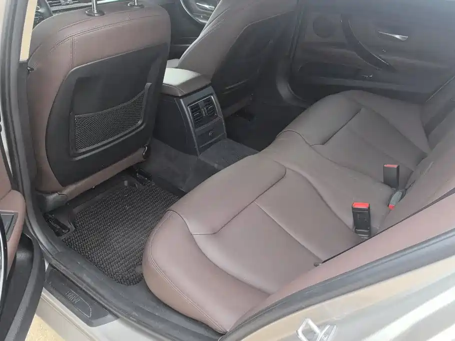 BMW 3 Series — фото 11