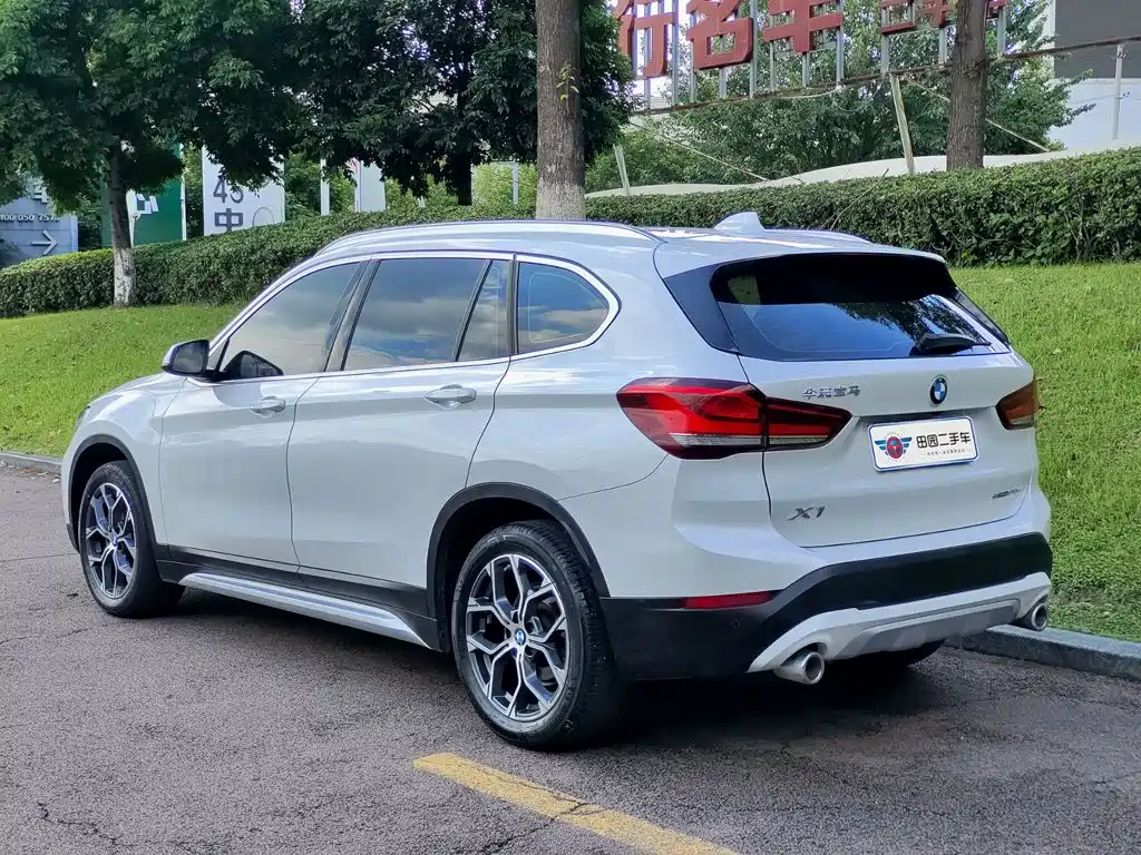 BMW X1 — фото 4