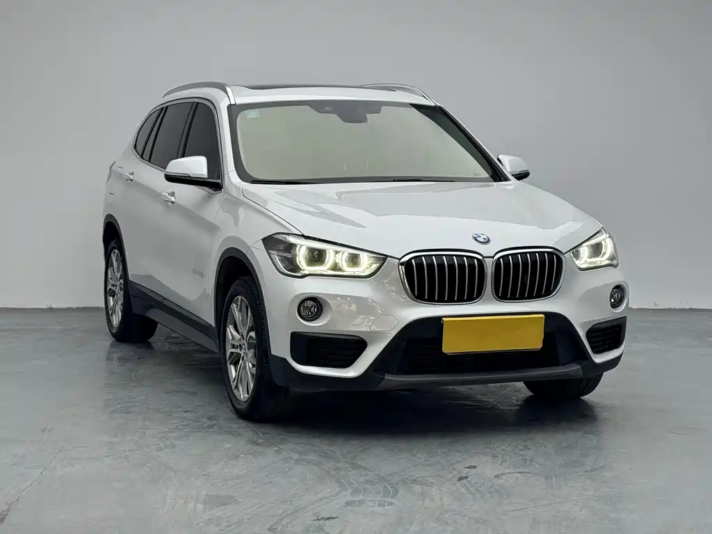 BMW X1 — фото 3