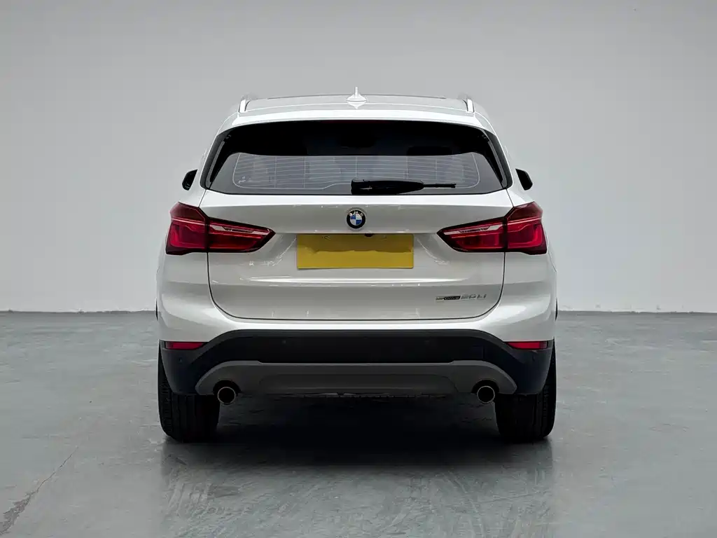 BMW X1 — фото 7