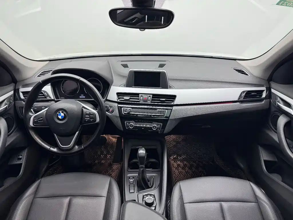 BMW X1 — фото 9