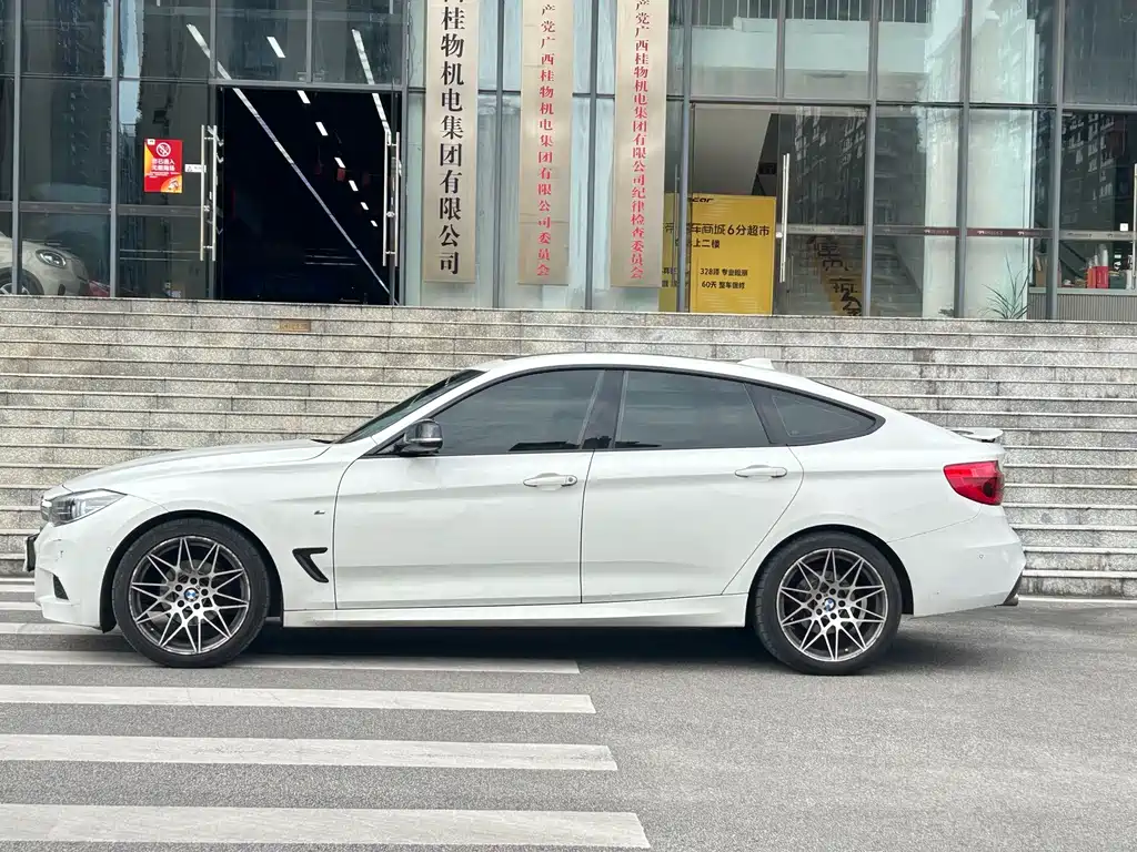 BMW 3 Series GT — фото 3