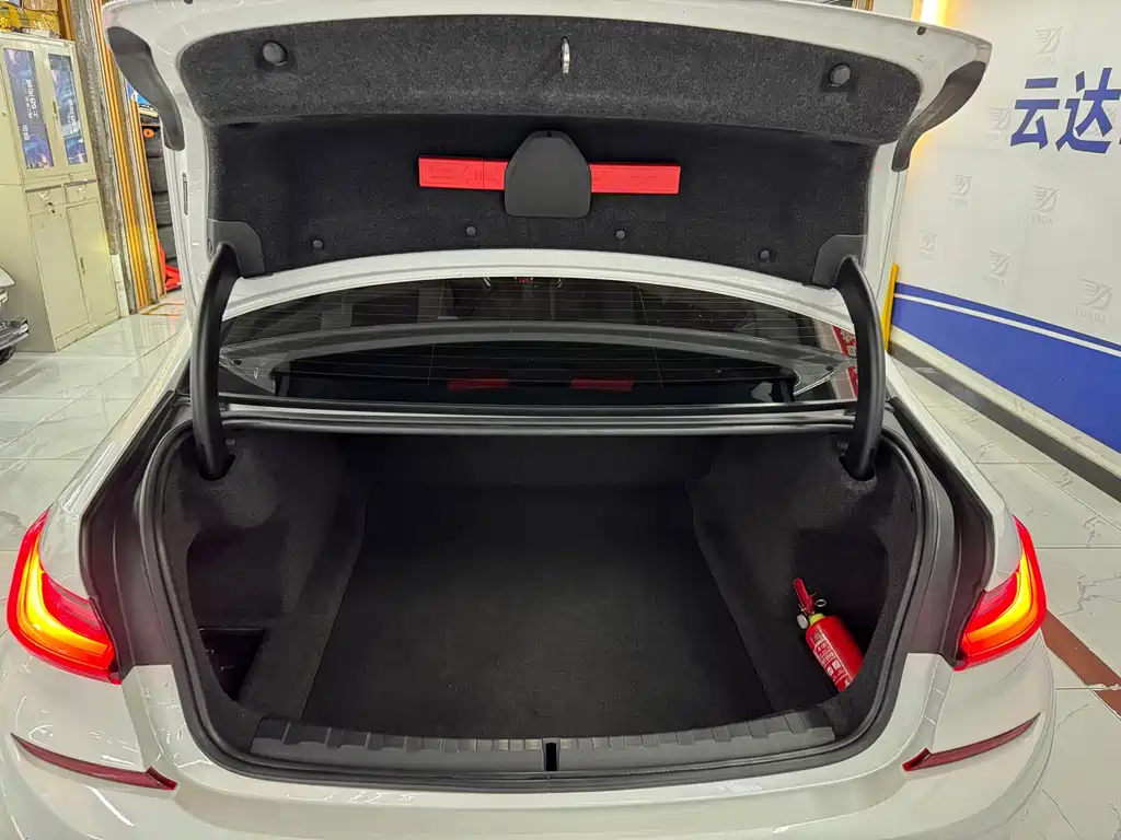 BMW 3 Series — фото 10