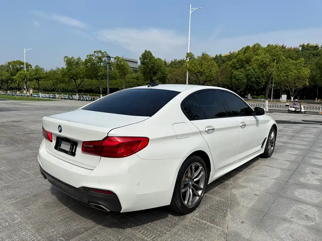 BMW 5 Series (Import) — фото 9