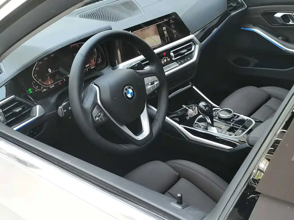 BMW 3 Series — фото 11