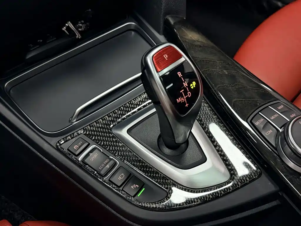 BMW 3 Series GT — фото 24
