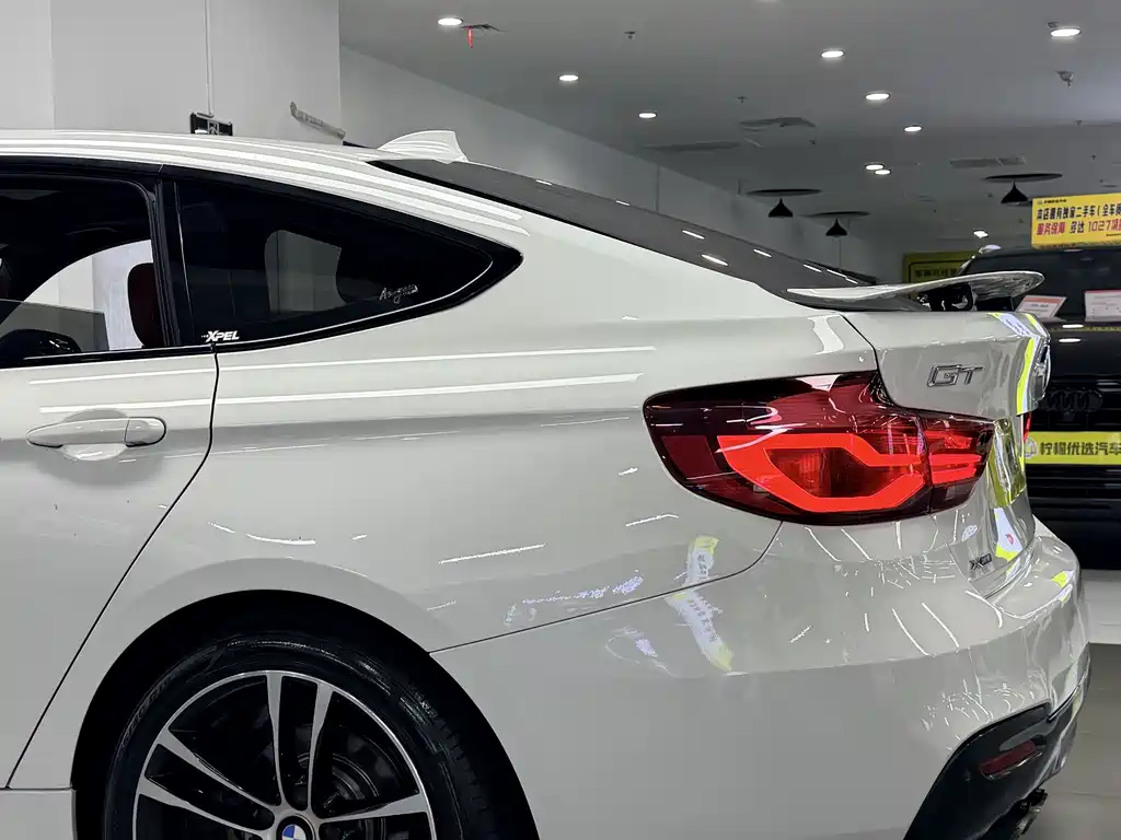 BMW 3 Series GT — фото 9