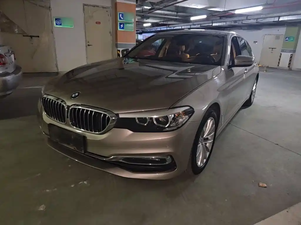 BMW 5 Series — фото 2