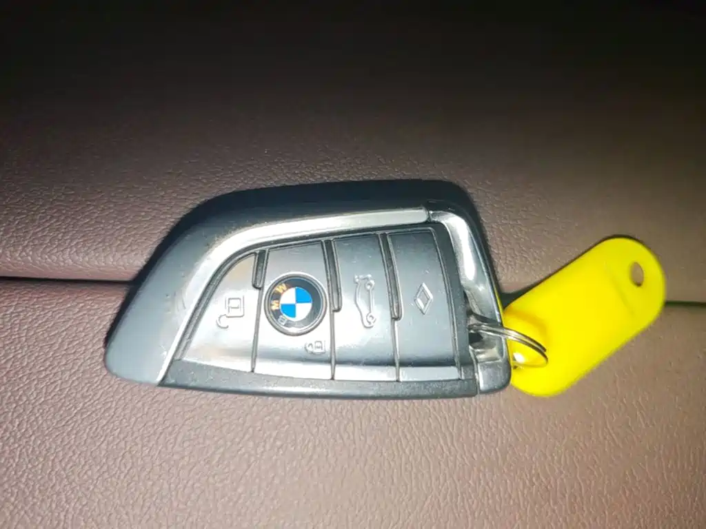 BMW 5 Series — фото 9