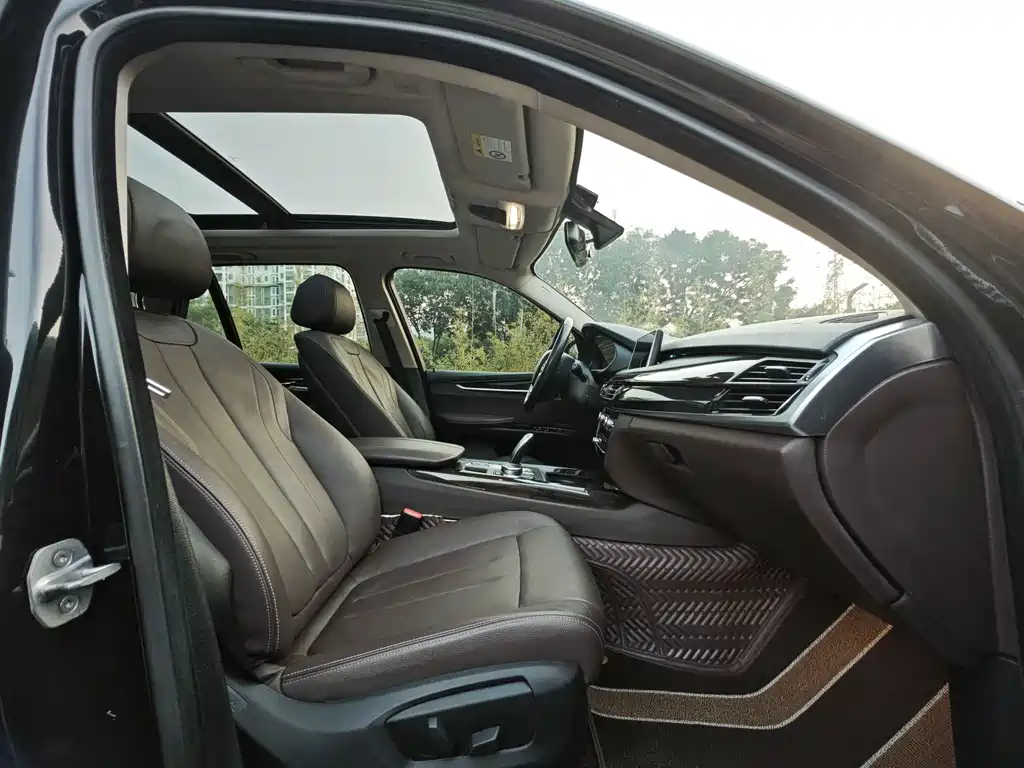 BMW X5 (Import) — фото 13