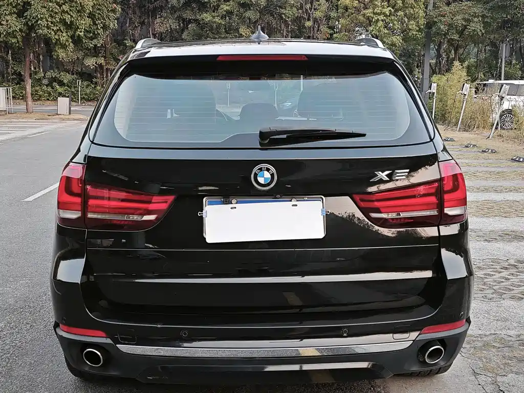 BMW X5 (Import) — фото 8