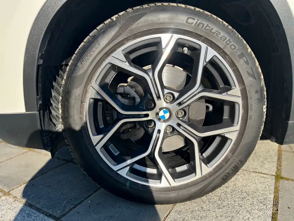 BMW X1 — фото 21