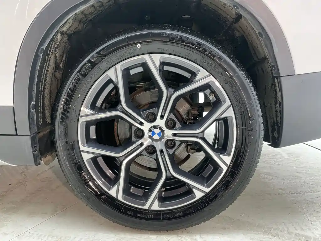 BMW X1 — фото 24