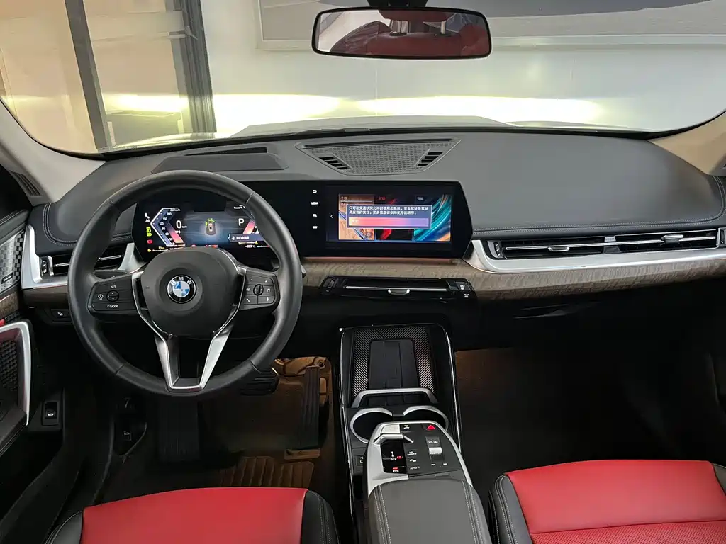 BMW X1 — фото 10