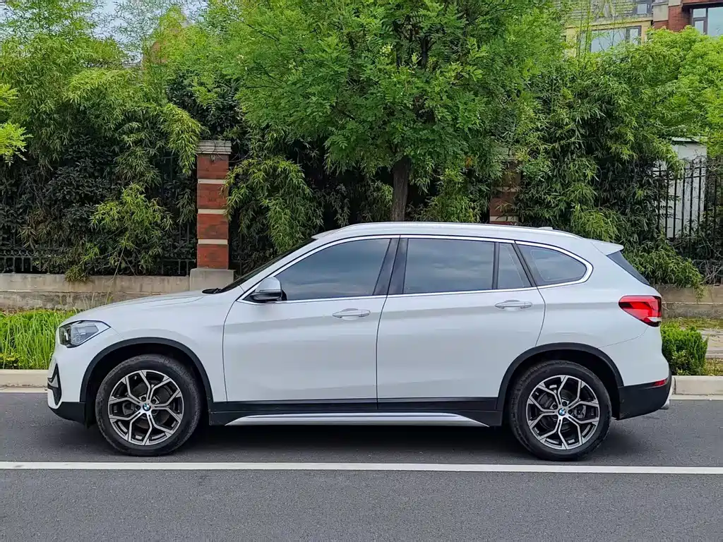 BMW X1 — фото 4