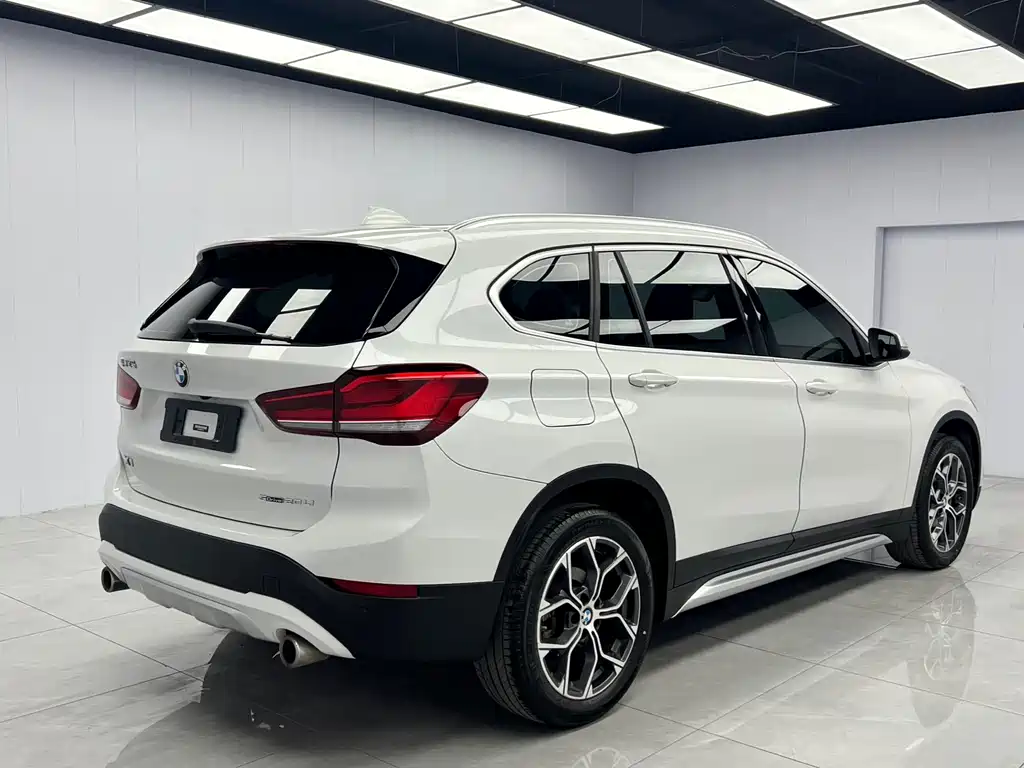 BMW X1 — фото 4