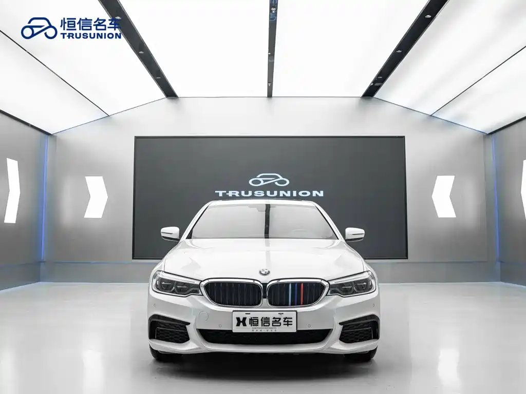 BMW 5 Series — фото 2