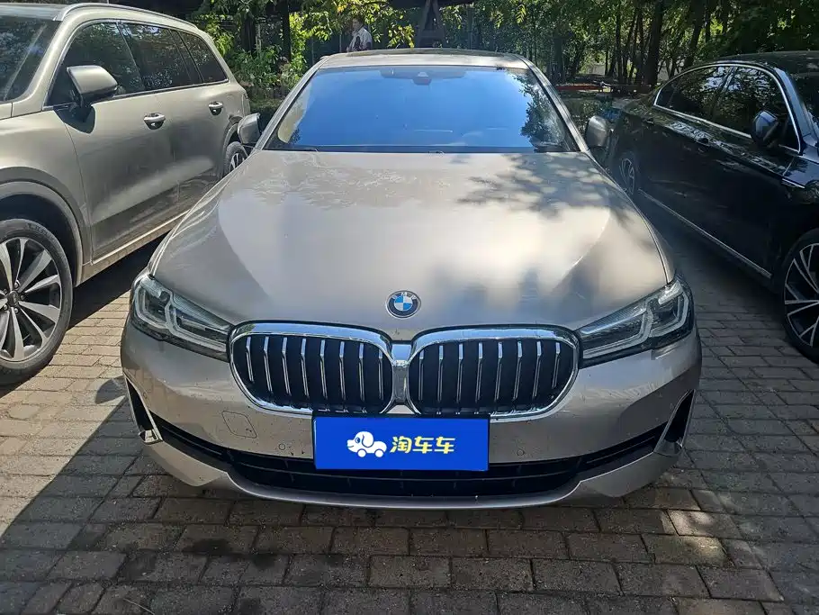 BMW 5 Series — фото 2