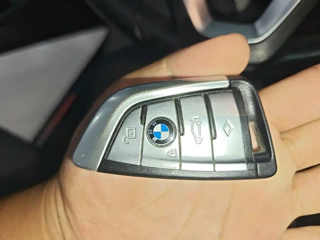 BMW 5 Series New Energy — фото 9