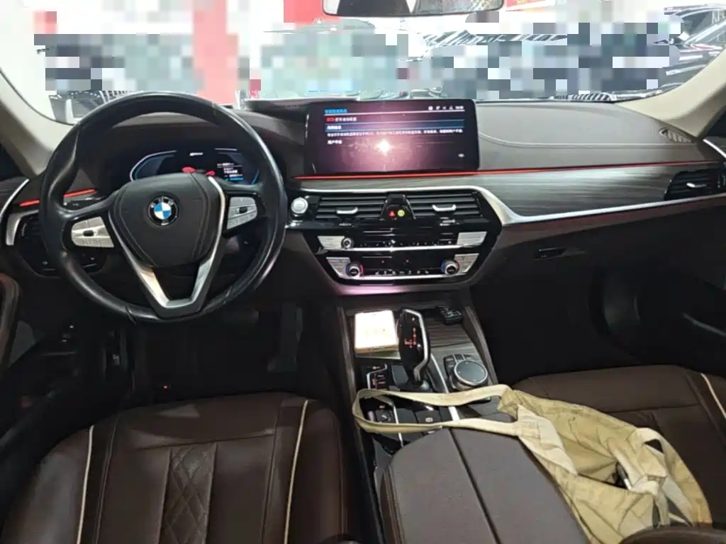 BMW 5 Series New Energy — фото 10