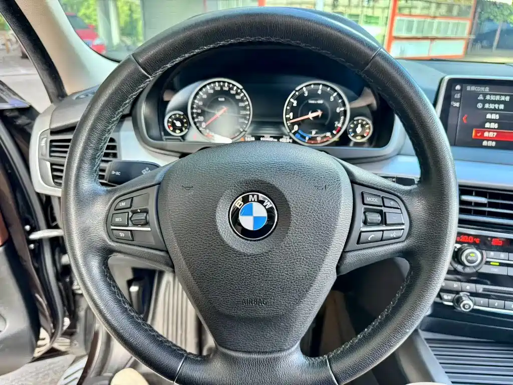 BMW X5 (Import) — фото 7