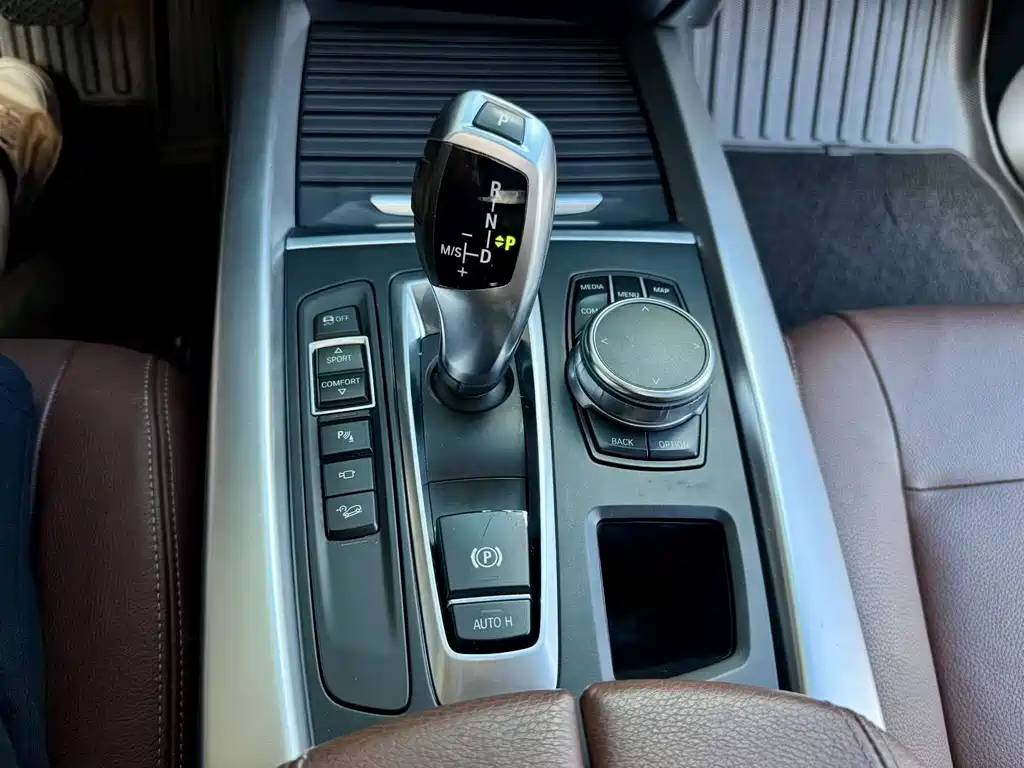 BMW X5 (Import) — фото 10