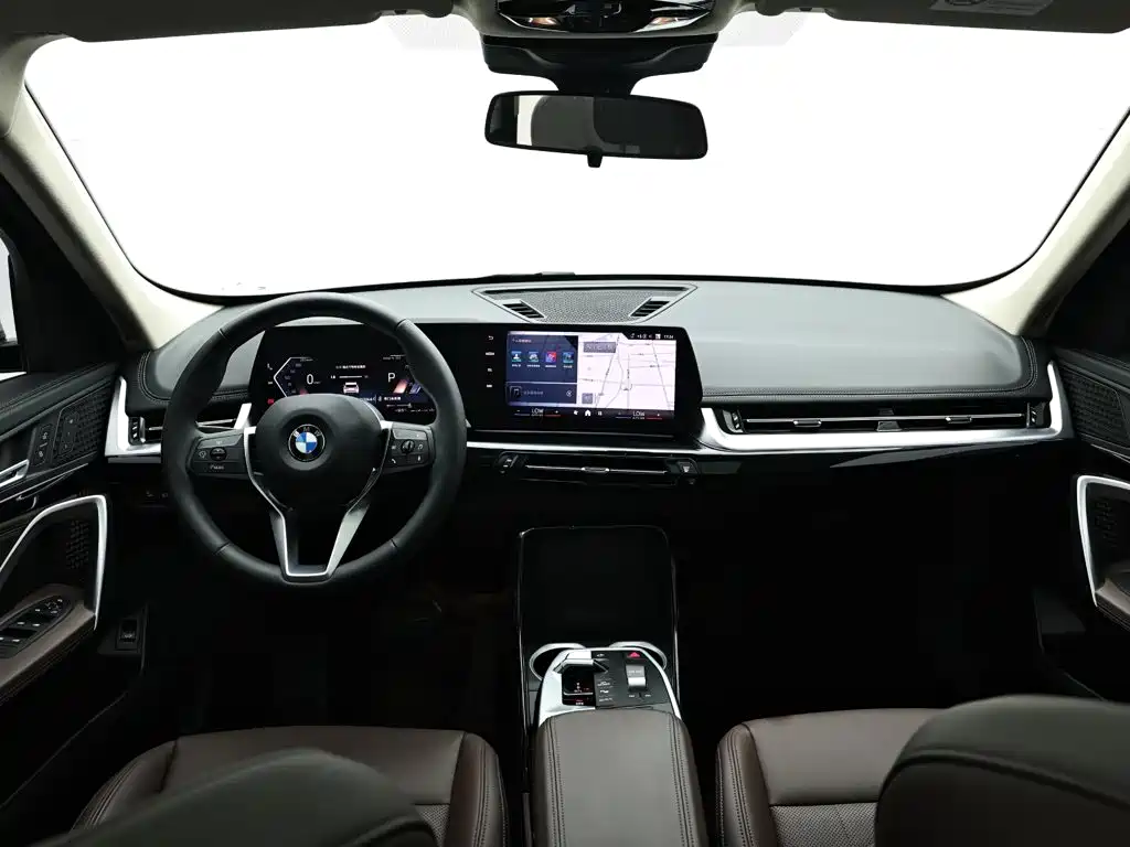 BMW X1 — фото 14