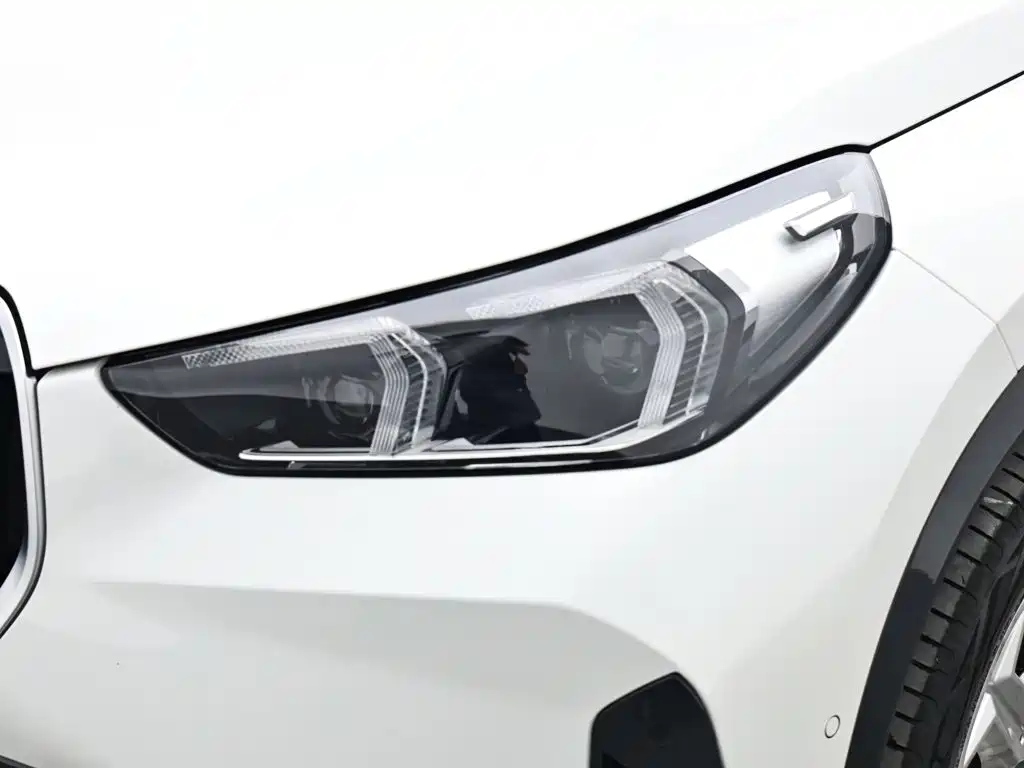 BMW X1 — фото 17