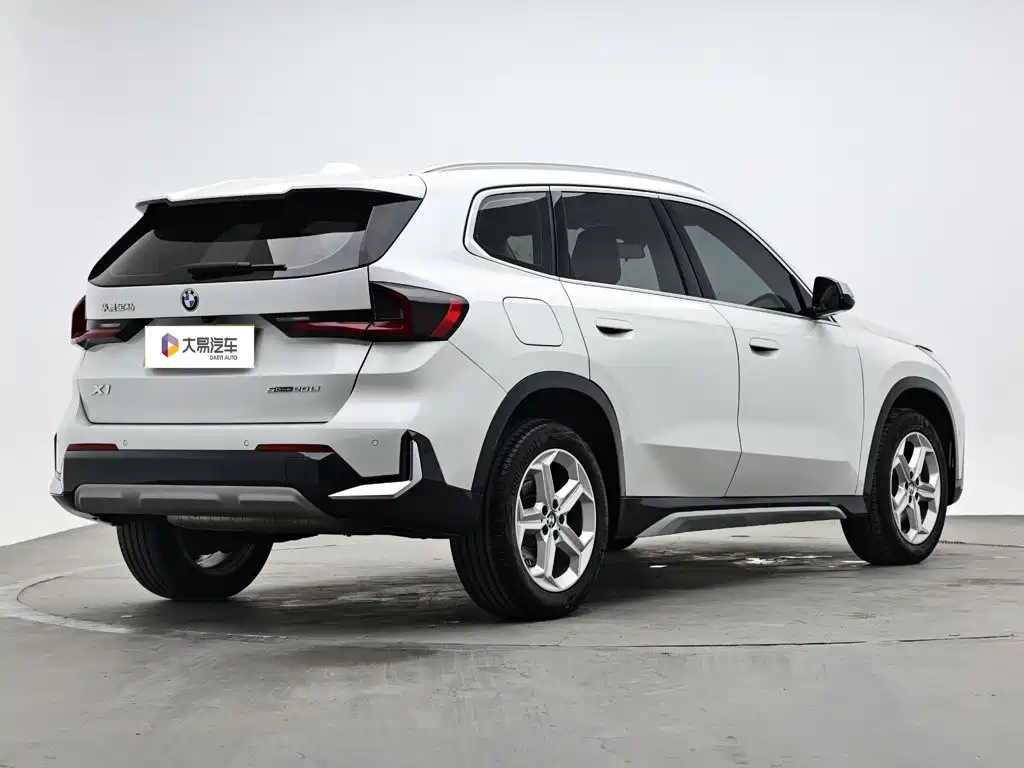 BMW X1 — фото 3