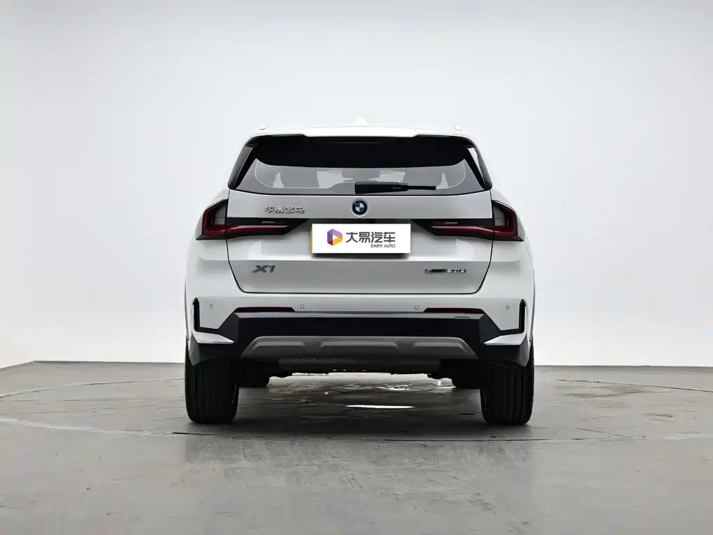 BMW X1 — фото 4
