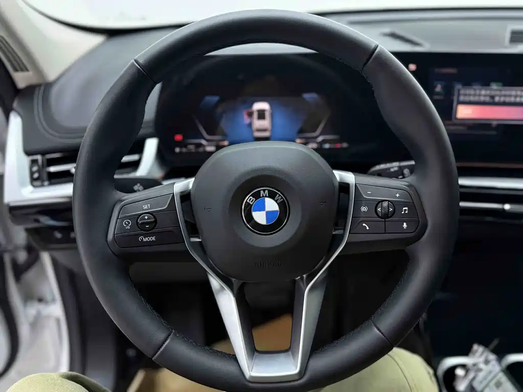 BMW X1 — фото 14