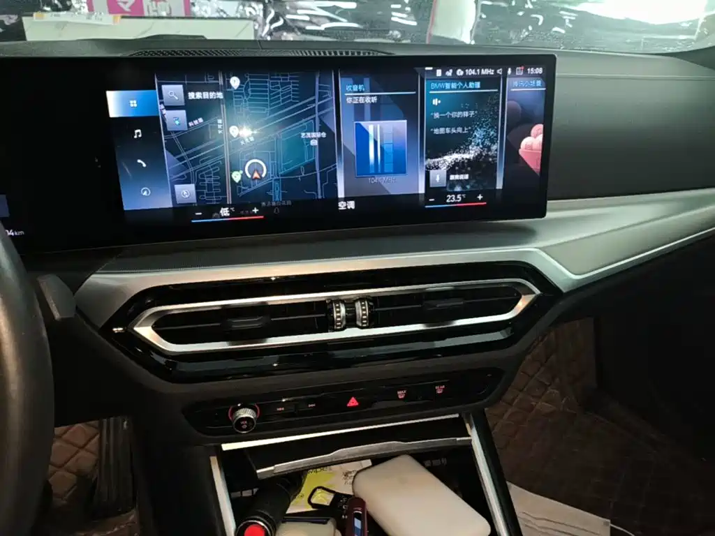 BMW i4 — фото 13