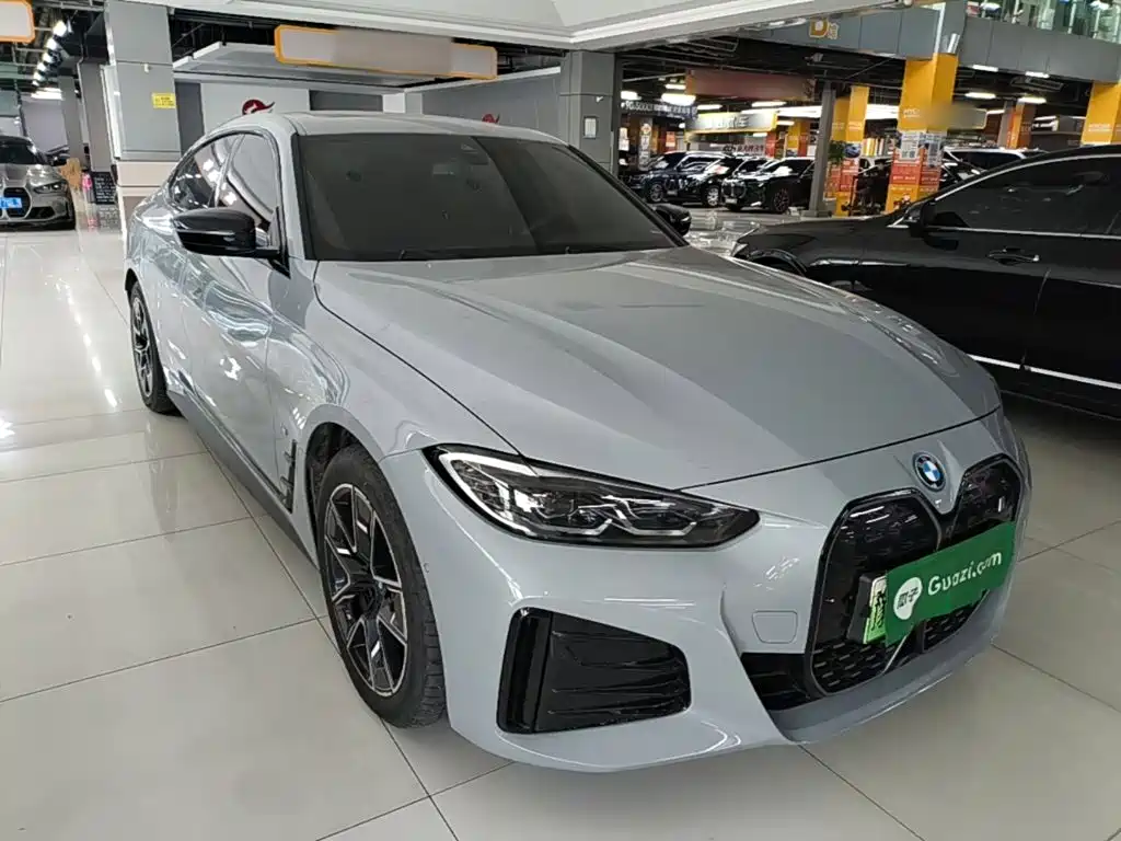 BMW i4 — фото 4