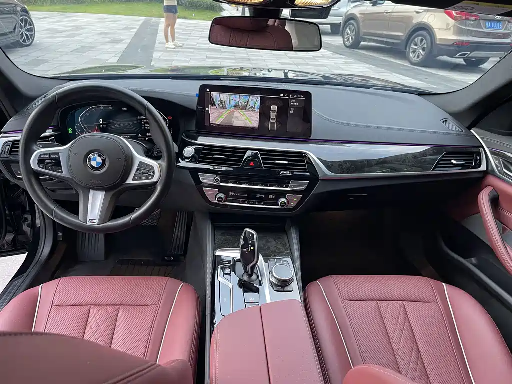 BMW 5 Series — фото 10