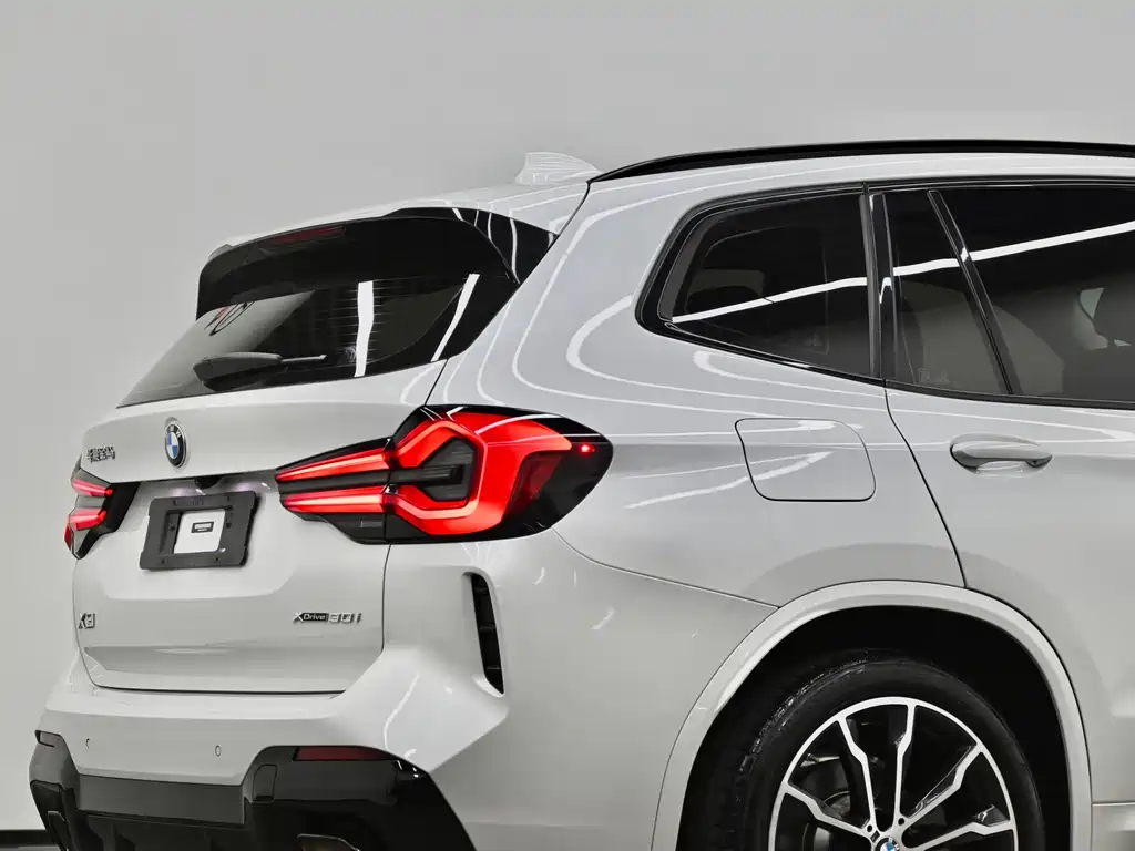 BMW X3 — фото 34