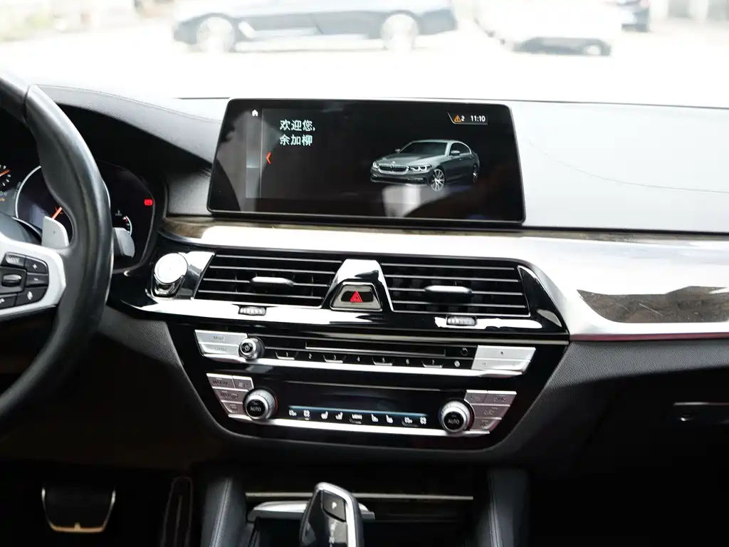 BMW 5 Series — фото 17