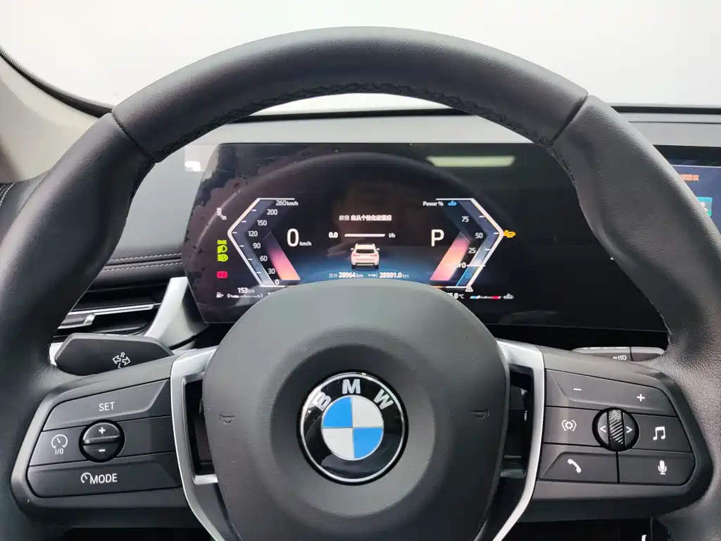 BMW X1 — фото 10
