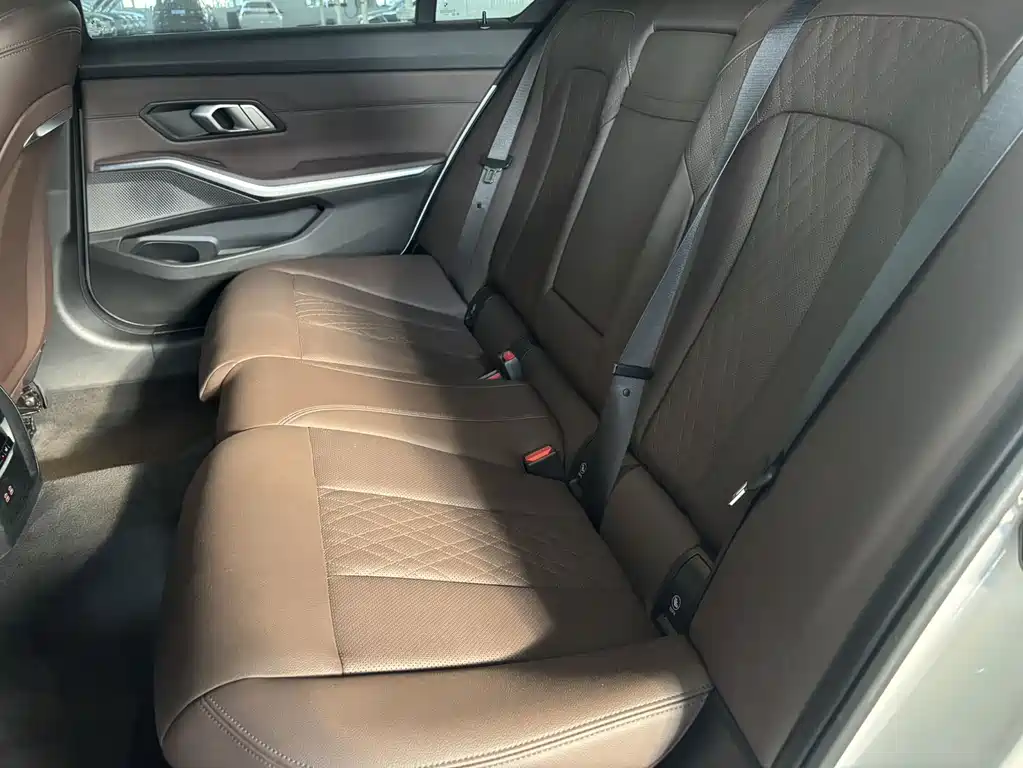 BMW 3 Series — фото 10