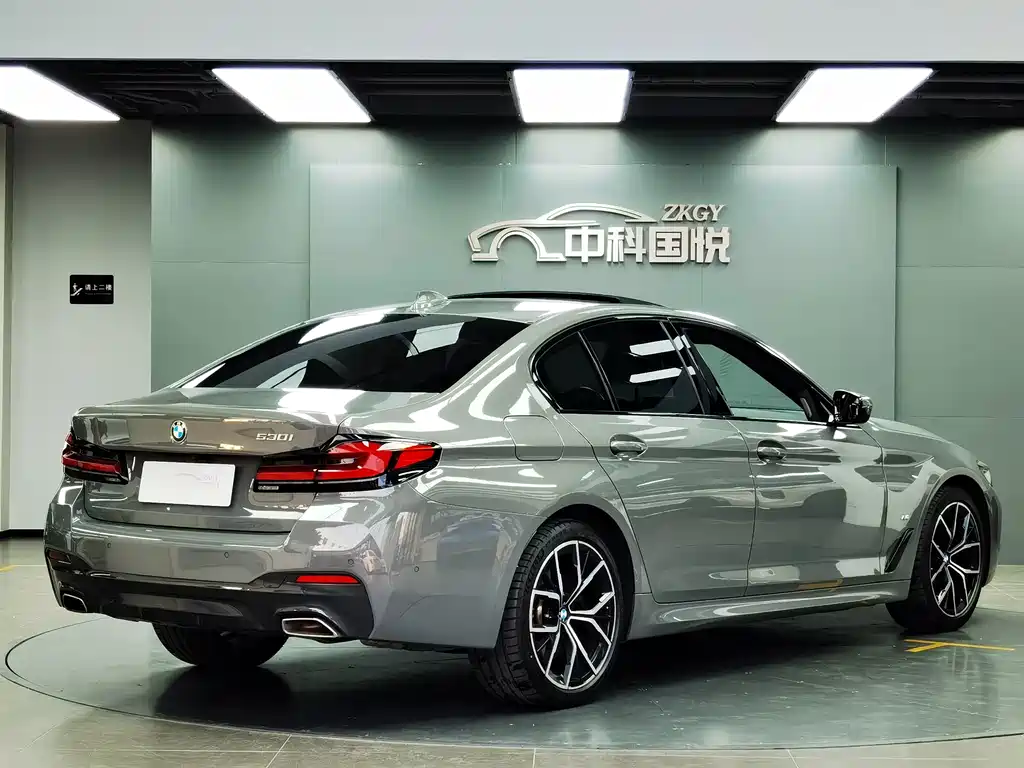 BMW 5 Series (Import) — фото 3
