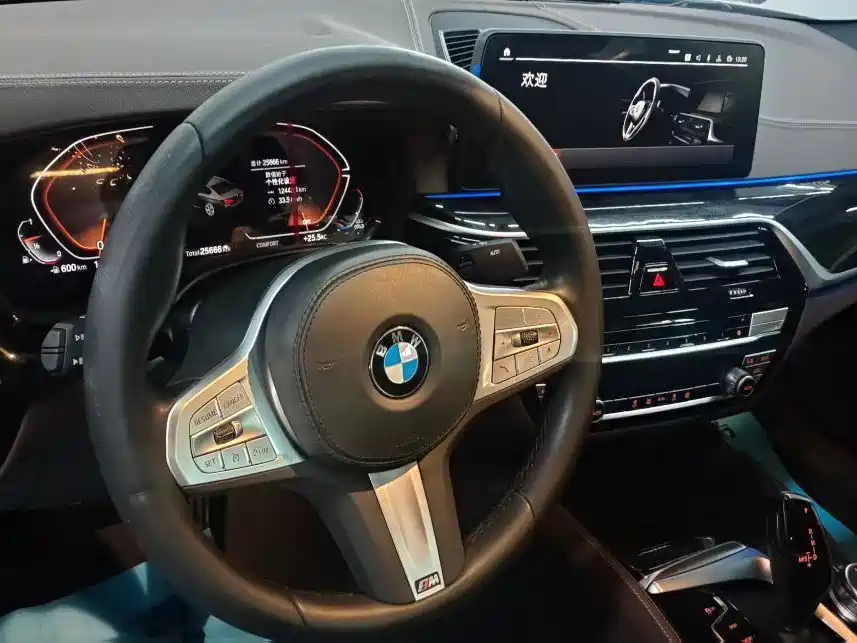 BMW 5 Series — фото 4