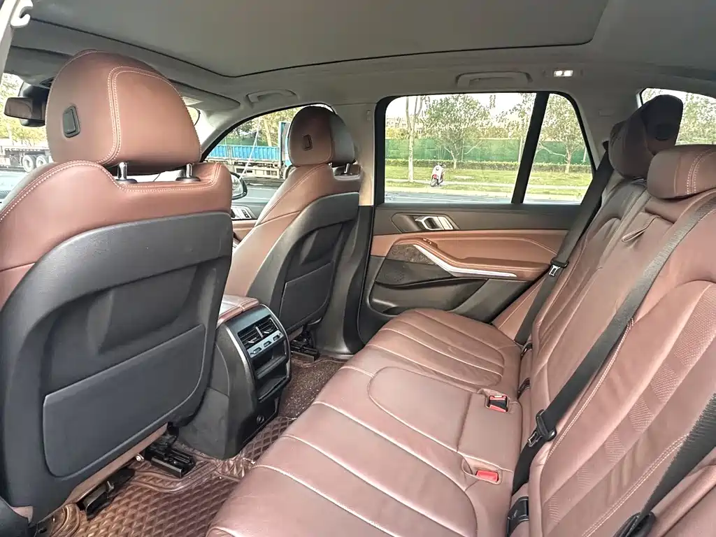 BMW X5 (Import) — фото 6