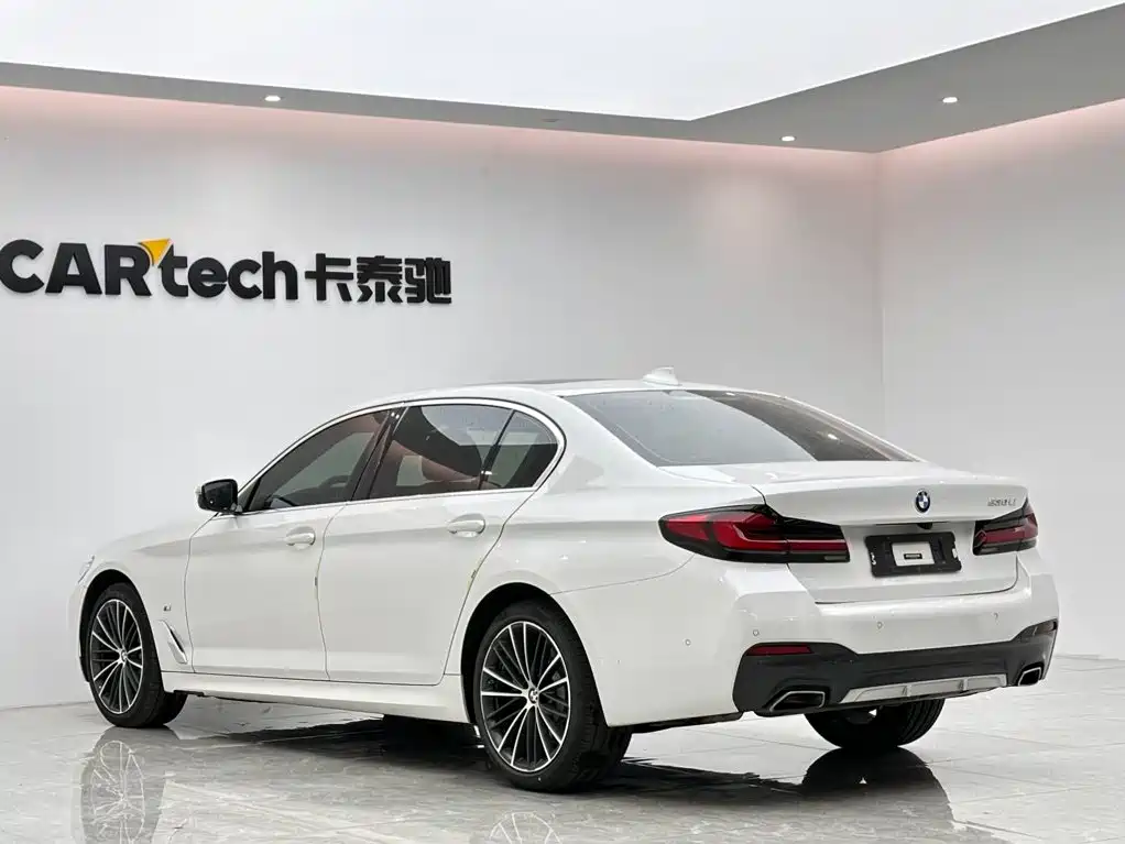 BMW 5 Series — фото 3