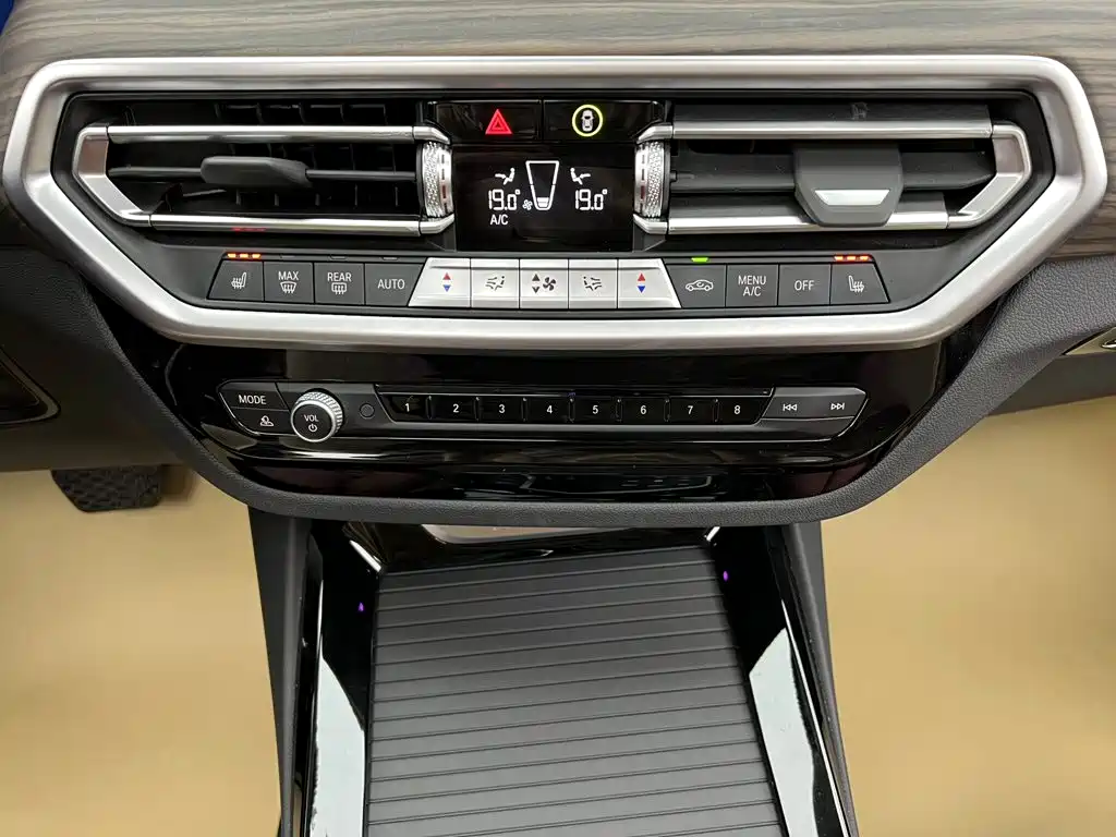 BMW X3 — фото 22