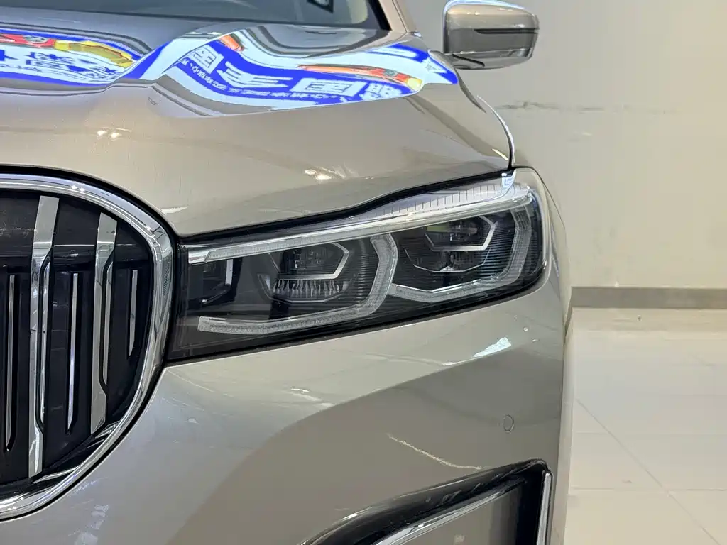 BMW 7 Series — фото 4