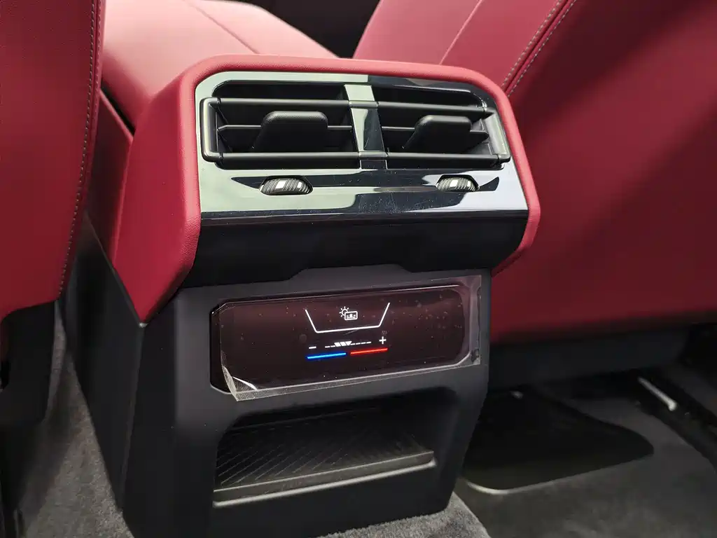 BMW 5 Series — фото 29