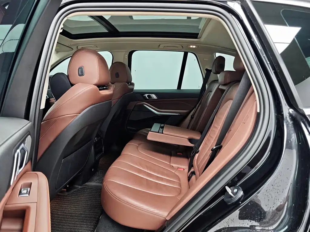 BMW X5 (Import) — фото 6