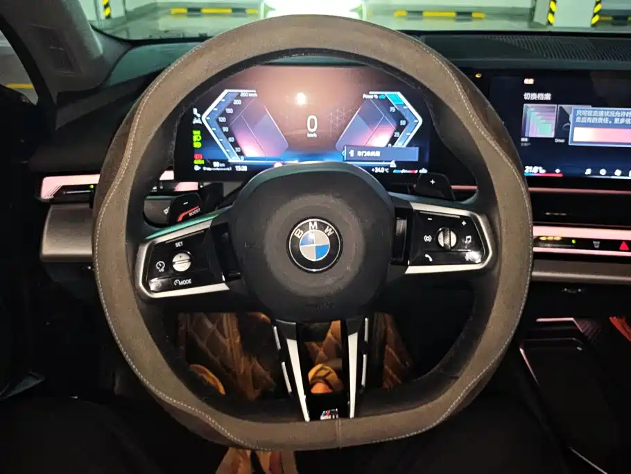 BMW 5 Series — фото 15