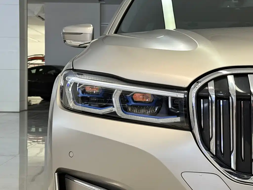 BMW 7 Series — фото 4